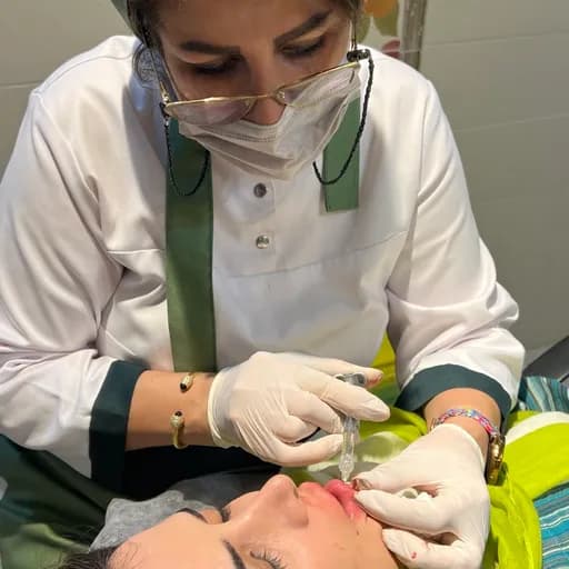 تزریق ژل لب